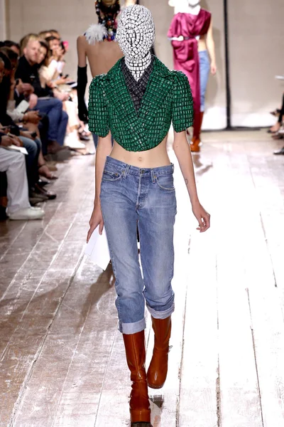 Look 5